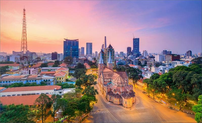 Bay từ Hà Nội vào Sài Gòn mất bao lâu?
