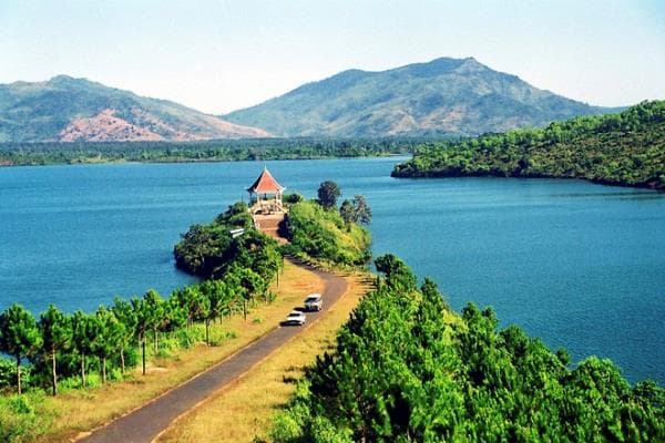 Vé máy bay Đà Nẵng đi Pleiku giá rẻ