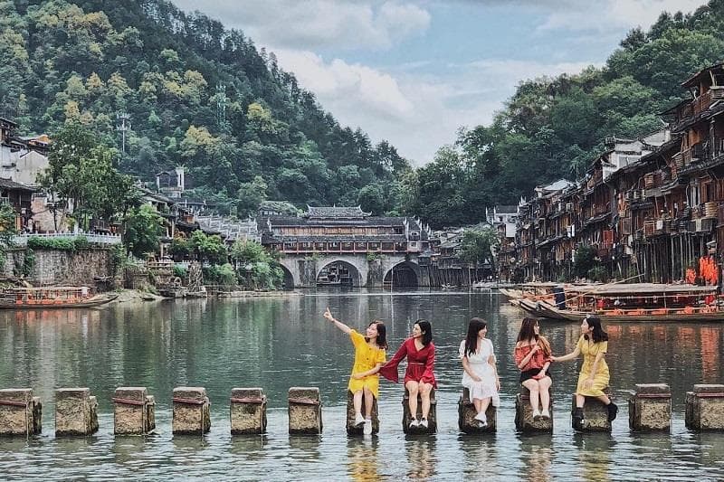 Trương Gia Giới - Phượng Hoàng Cổ Trấn