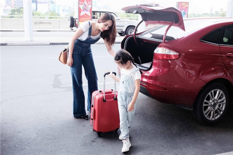 Bí quyết chuẩn bị đồ dùng cần thiết cho bé khi đi du lịch