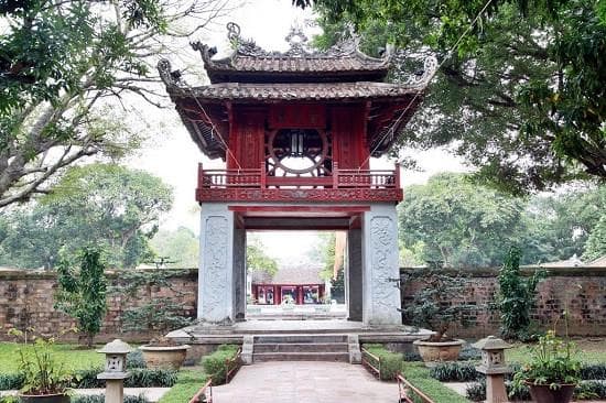 Vé máy bay Séc đi Việt Nam giá rẻ