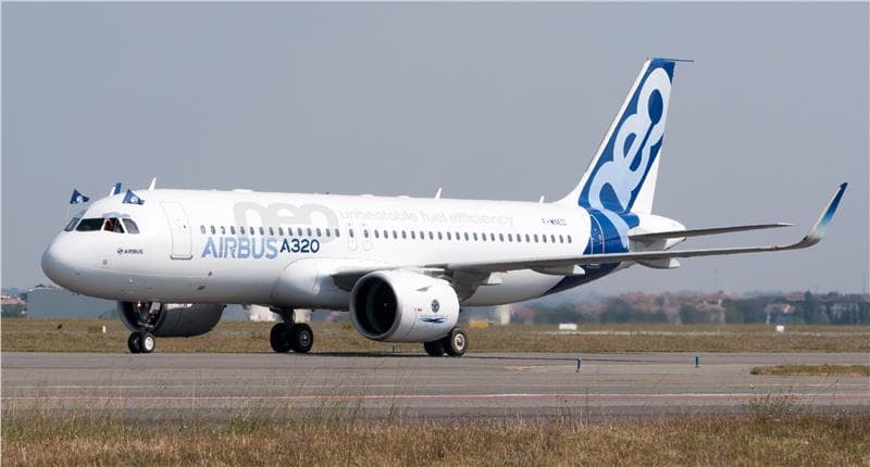 Máy bay Airbus A320neo