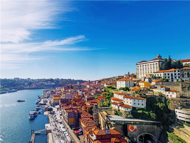 Vé máy bay giá rẻ đi Bồ Đào Nha